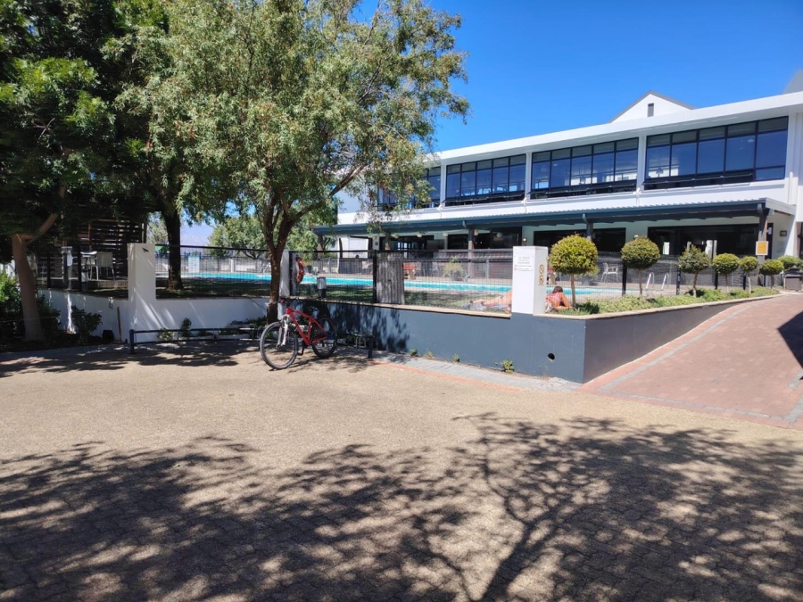 To Let 3 Bedroom Property for Rent in De Velde Western Cape